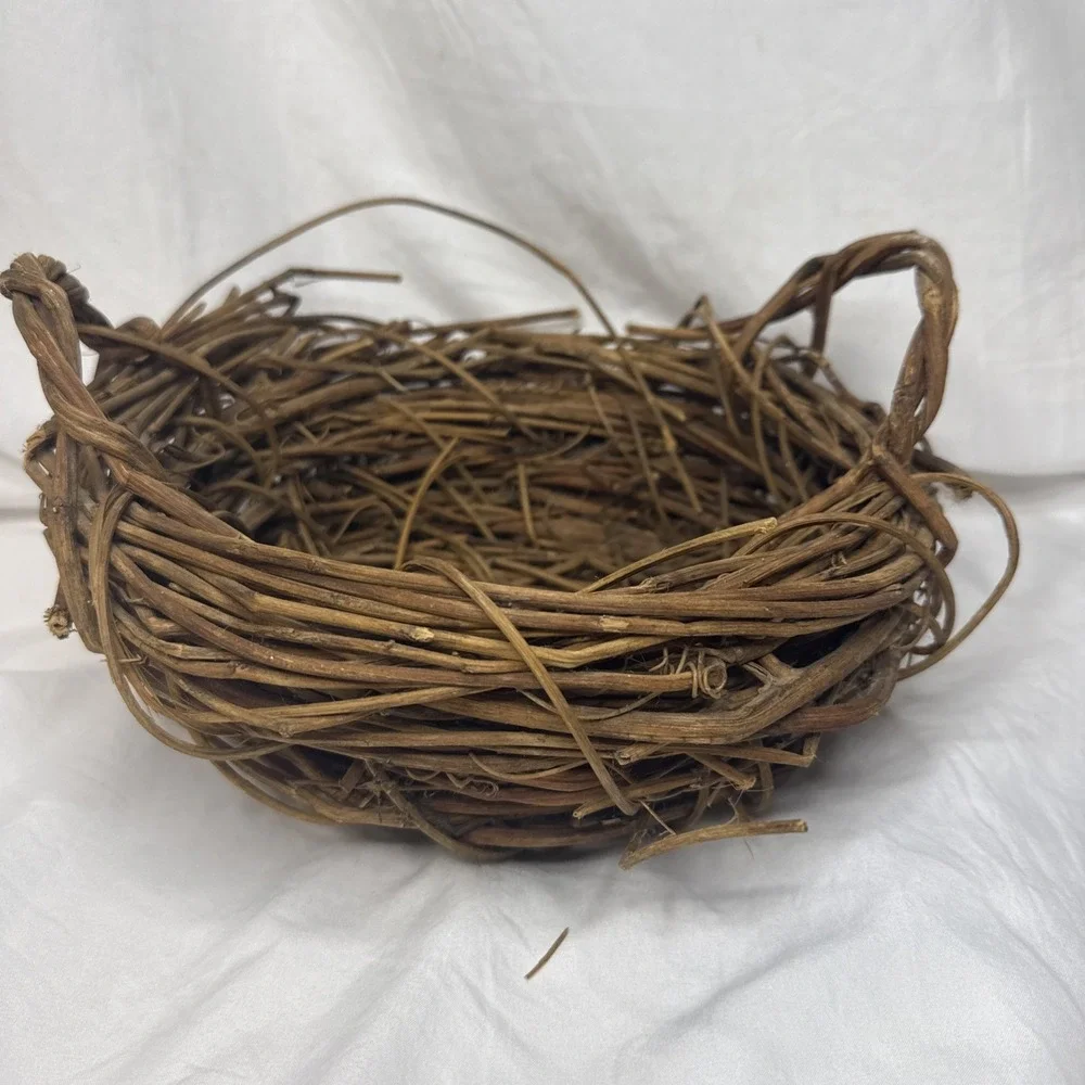 Vintage Handmade Woven Round Primitive Grapevine Bird Nest Basket Wedding Decor